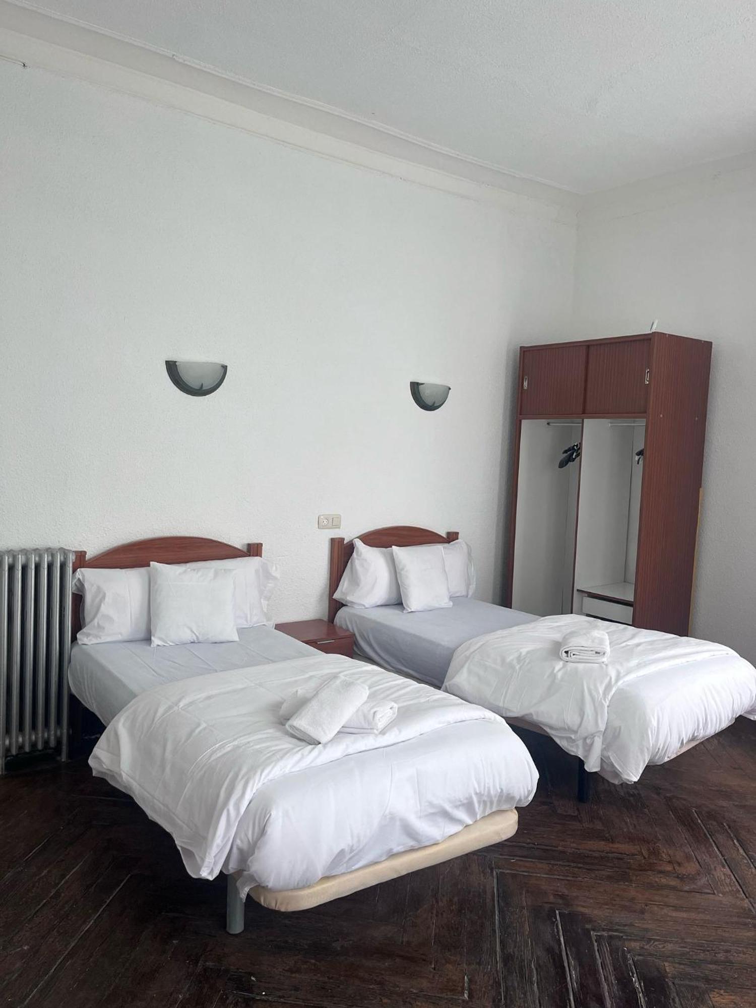 Hostal Alonso No Limit Мадрид Экстерьер фото
